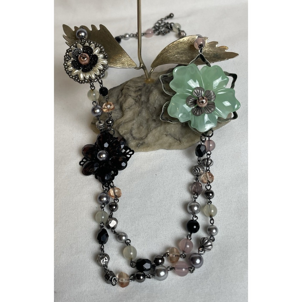 Retro Lucite Plastic 3D Flower Necklace 26" Glass Pearl Acrylic Beads Silver
